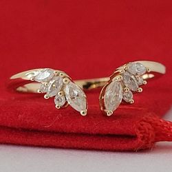 ❤️14k Size 7 Lovely Solid Yellow Gold Genuine Diamonds Tiara Ring!/ Anillo de Oro con Diamantes Genuinos! 👌🎁Post Tags: Anillo de Oro