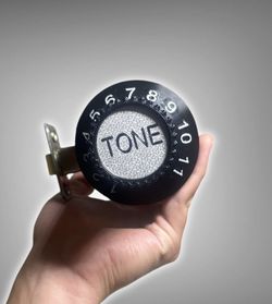 Guitar Tone Door Knob Set (these go to 11)