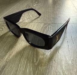 Louis Vuitton Glasses ( Black And Gold )