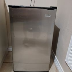 Refrigerador Pequeño Funciona Bien