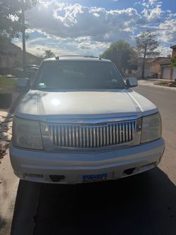 2004 Cadillac Escalade