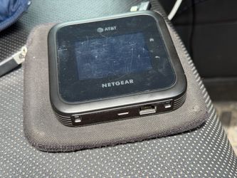 NETGEAR Nighthawk M6 5G Mobile Hotspot UNLOCKED