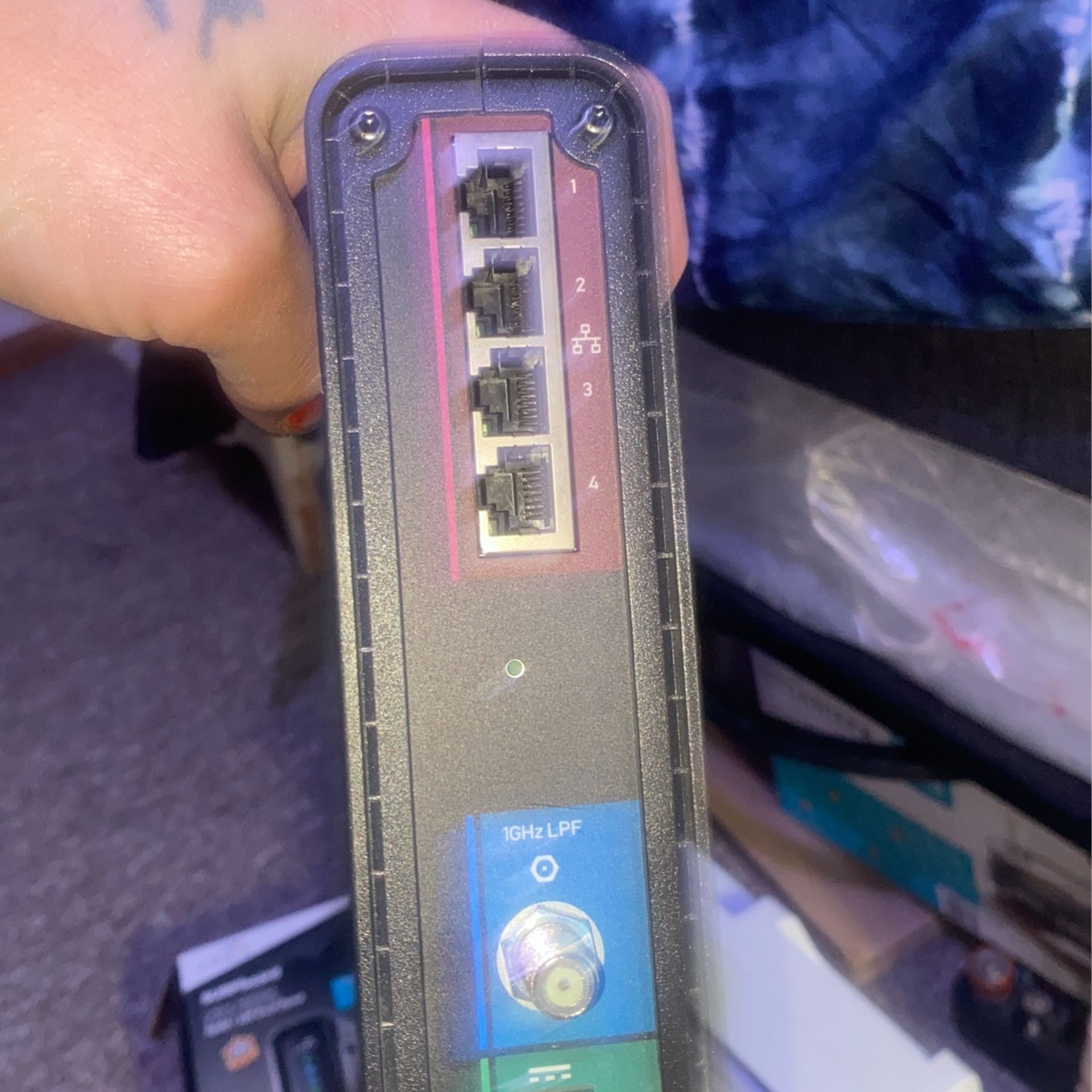 Arris Cable Modem/ Router N300 Duel Band