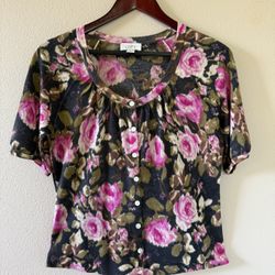 LOFT  floral sweater M size brand new LOFT  floral sweater M size brand new (tiny hole on the back side but fixed not noticeable )