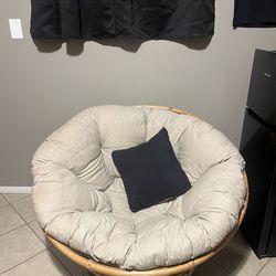 Cuddle Chair 
