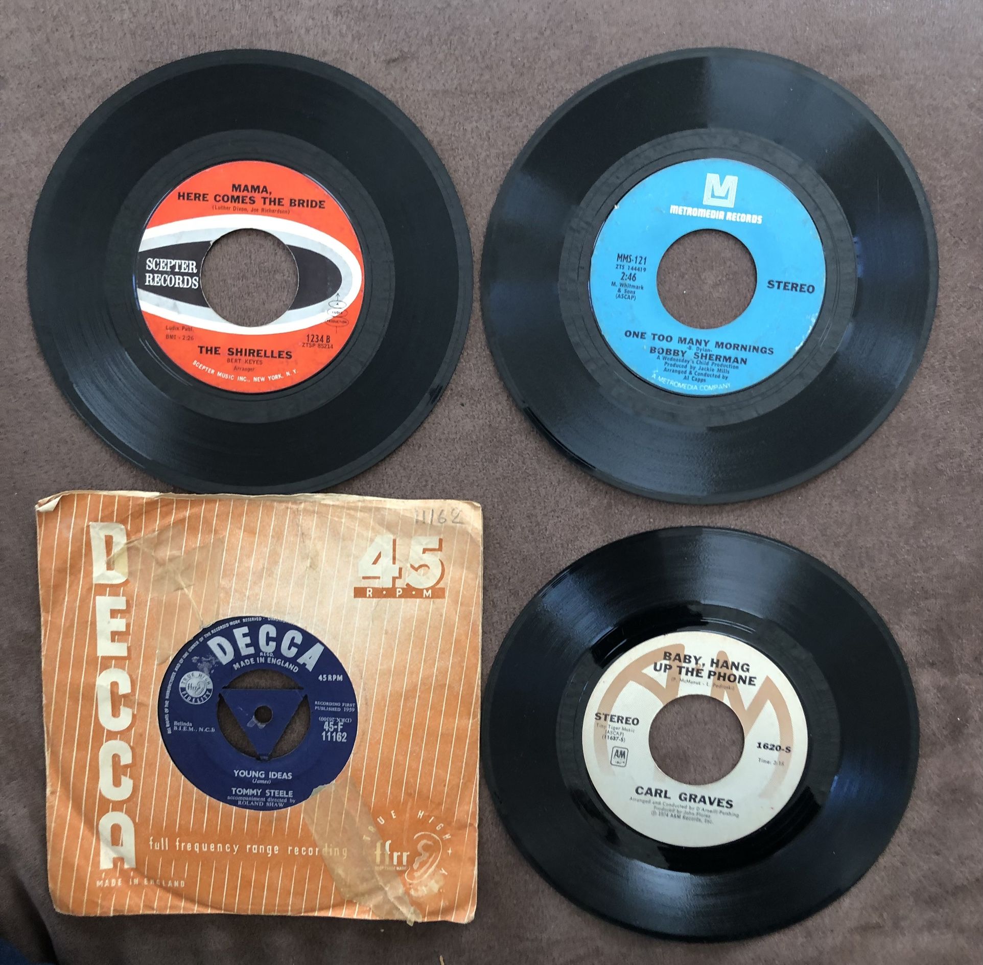 4 Vinyl 45 Records-Shirelles-Bobby Sherman Little Woman-Carl Graves-Tommy Steele
