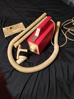 WORKING VINTAGE ORECK Buster B portable vacuum cleaner with all the attachment and the original manual