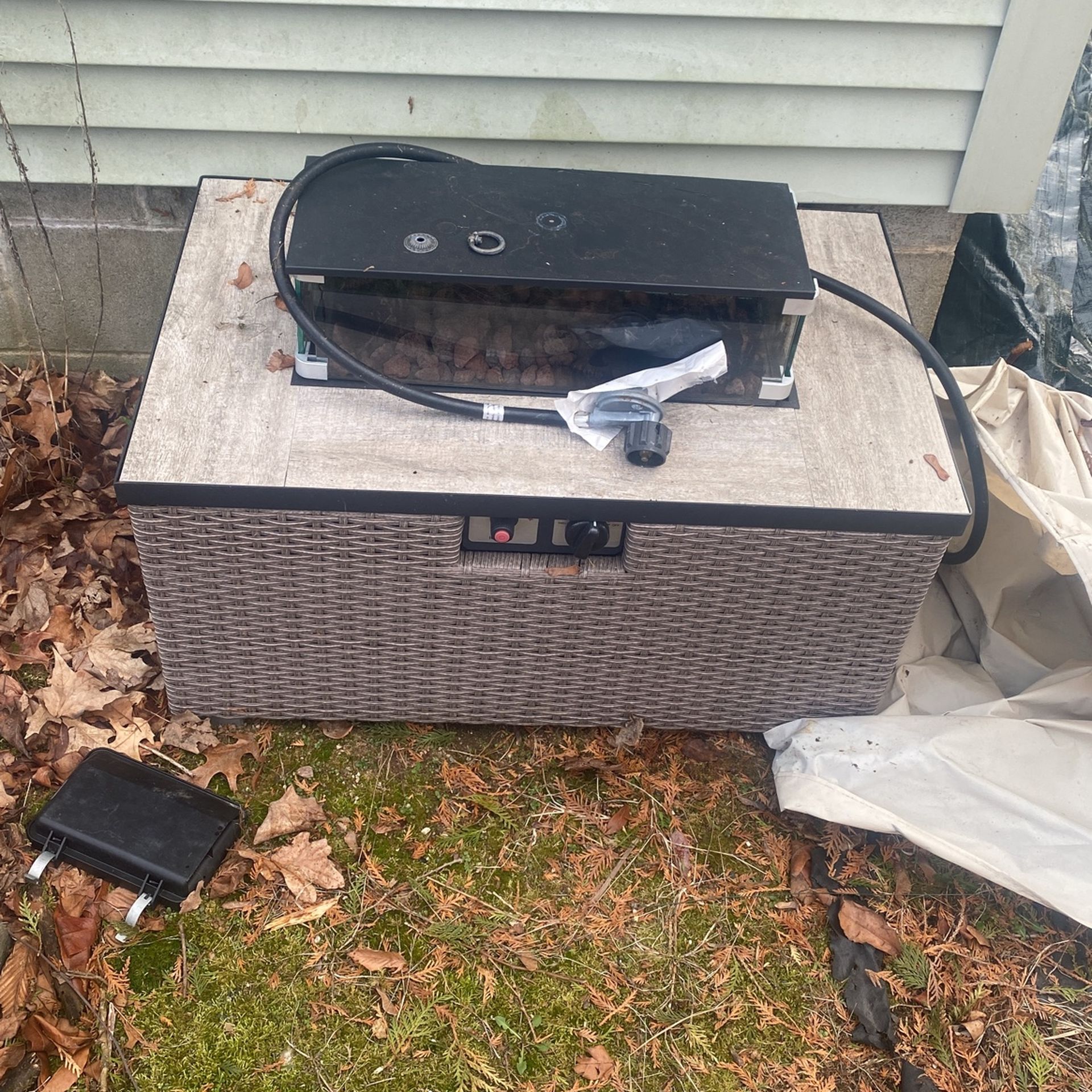 Propane fire pit