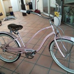 Electra "The Betty" Beach Cruiser
