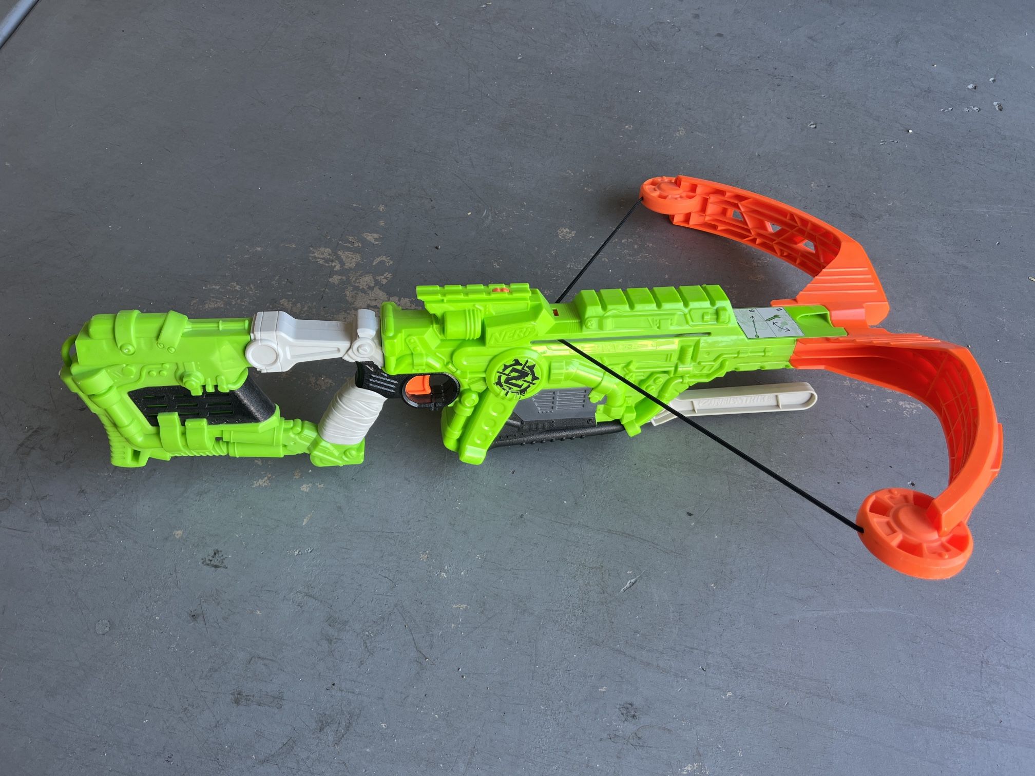 Nerf Zombie Dead Strike Dreadbolt