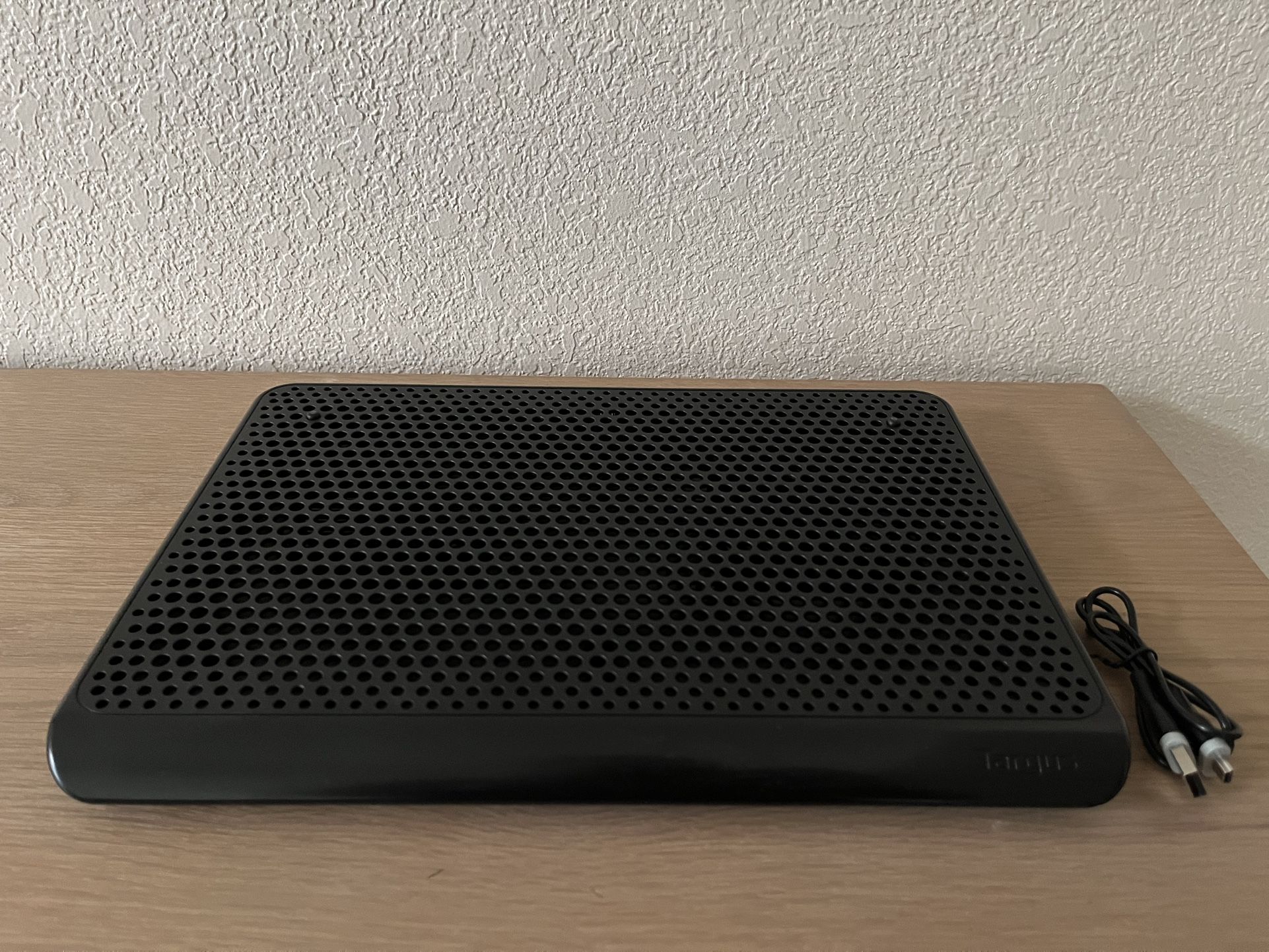 Targus Dual Fan Laptop Cooling Mat