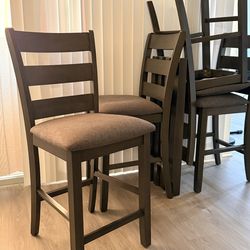 Premium wood dining table expandable and chairs