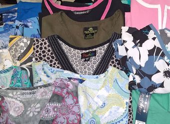 Mixed Brands Women's Scrub Tops