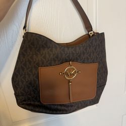 New Michael Kors Purse