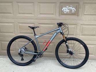 Cube Hardtail Mountain Bike