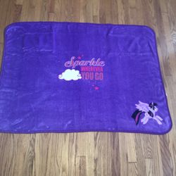 My Little Pony ultra soft blanket w/arm openings on t inside to wear wrapped around you. Like new!!! 60x38”