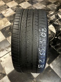 305/35/23 Michelin Pilot Sport