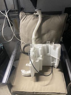 Galón De Agua Limpia Para Brisas En Buenas Condiciones Para Infiniti Q50 2014 2020 $200 K