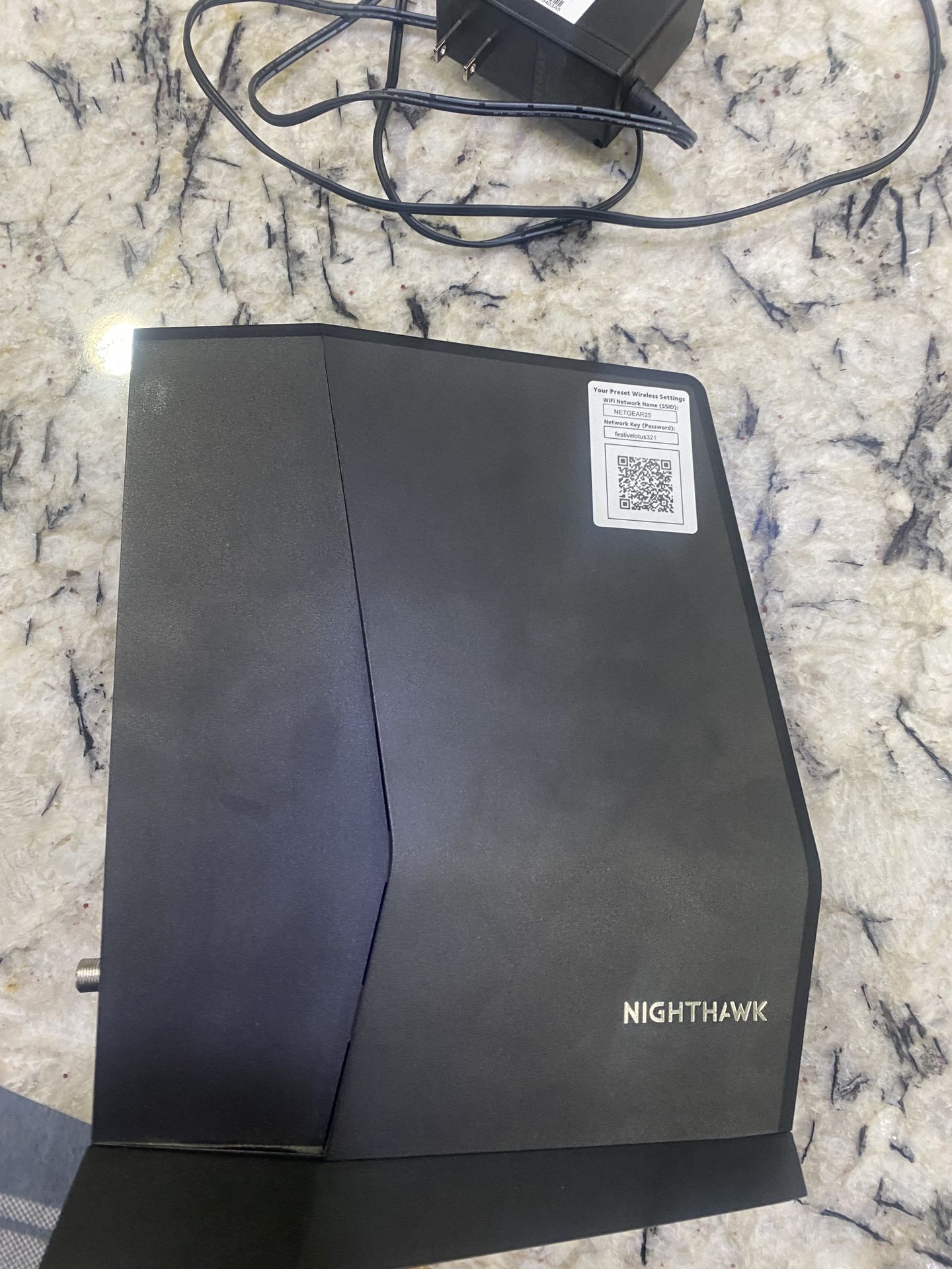 Net gear Nighthawk CAX30 Cable Modem+Router