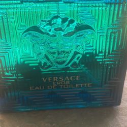 Versace Cologne 