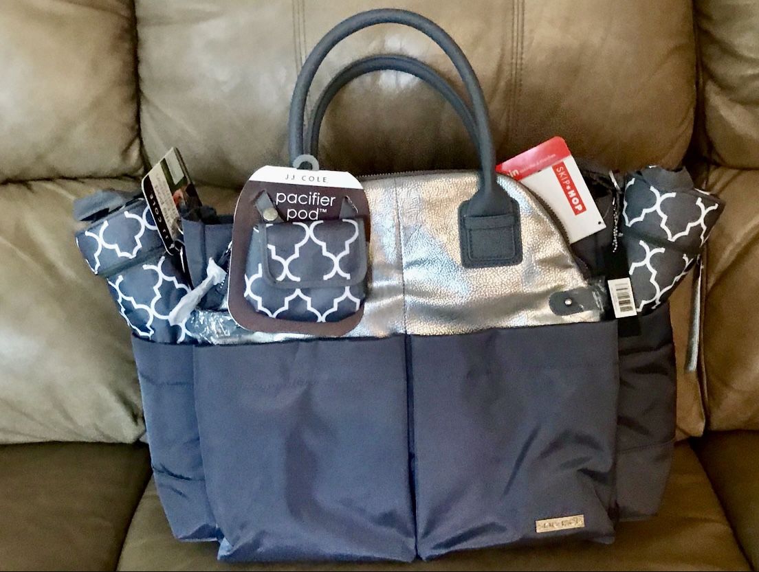 New Skip*Hop Diaper bag + $ extra $(read description)