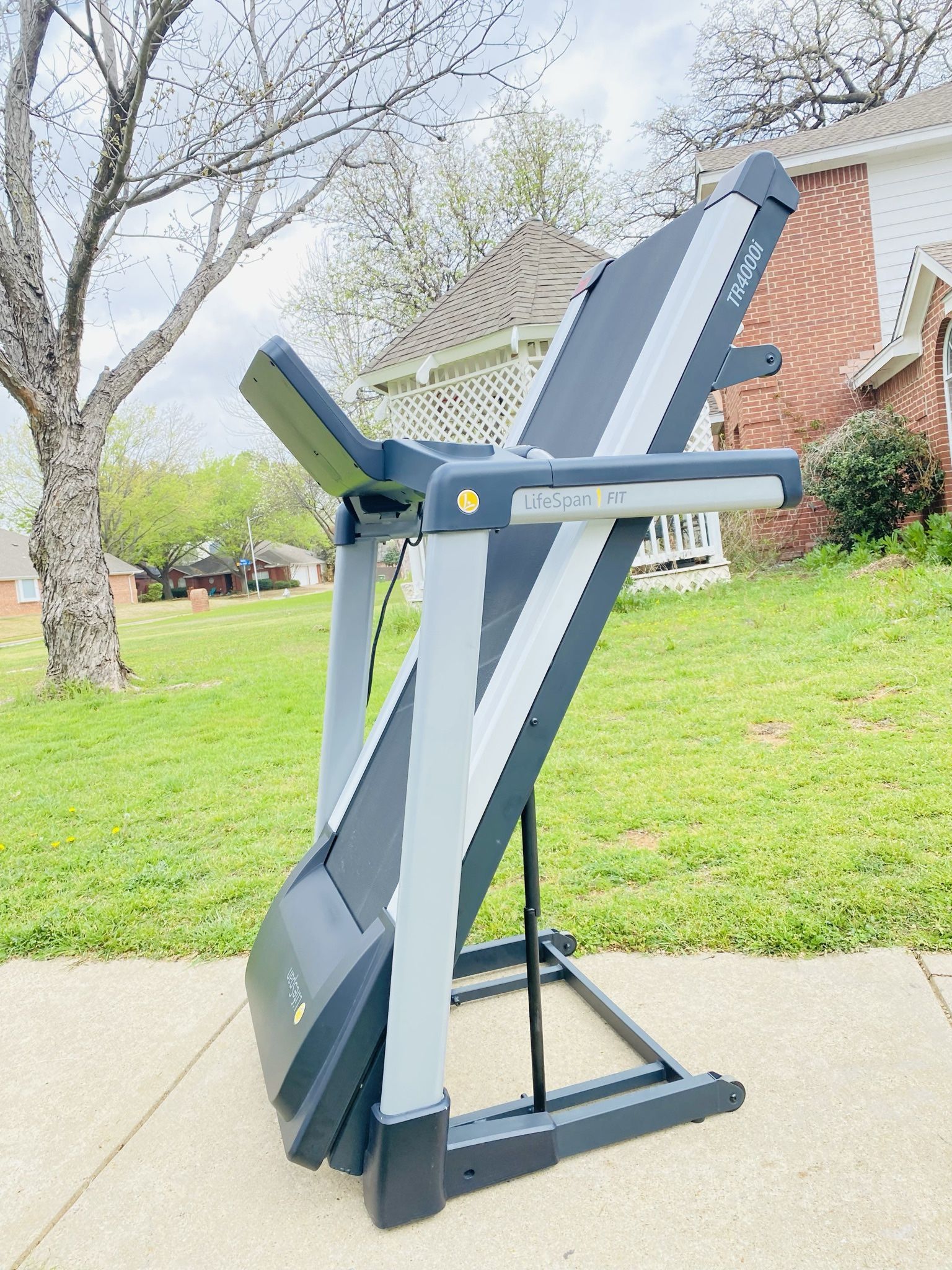 Lifespan Tr4000i Treadmill With Incline
