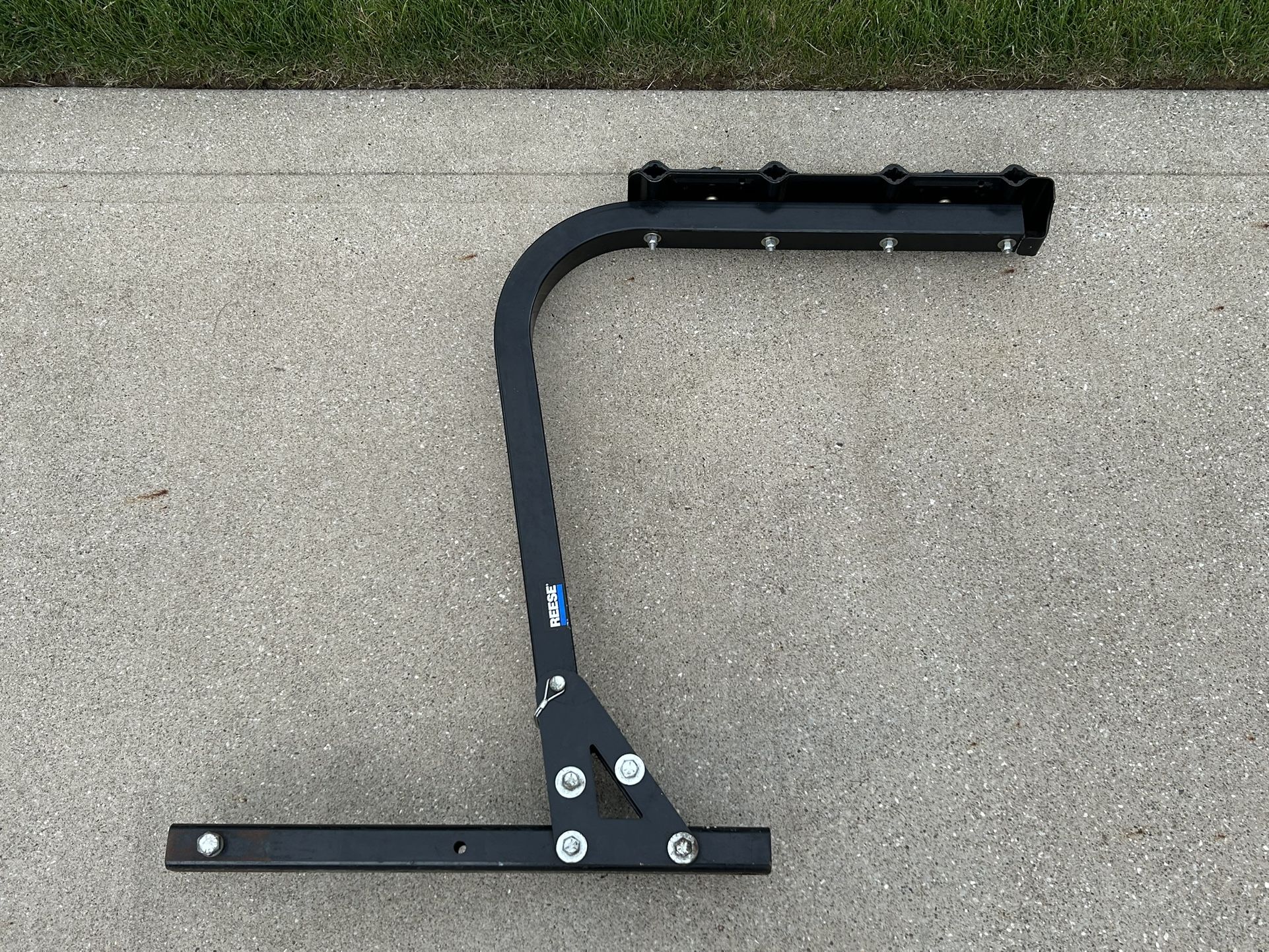 Reese 4 Bike Carrier - USED - 2.0" Hitch Mount (bicycle, rack)