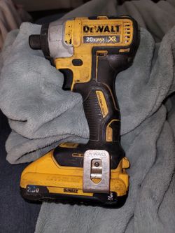 DeWalt 20v impact driver w/3ah battery
