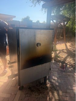 Lonestar Grillz Vertical Smoker