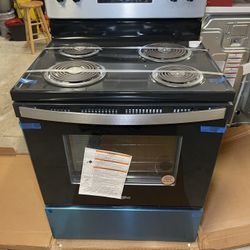 Whirlpool 30” Electric Stove (Model WFC315S0JS3) – $220 OBO – Minor Issue 