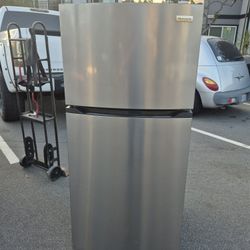 Medium Size Fridge Like New Condition $230