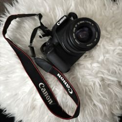 Canon Eos Rebel T7