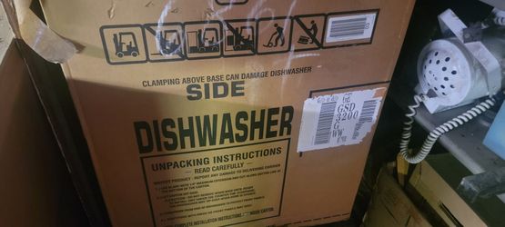 Brand new g e dishwasher and box white