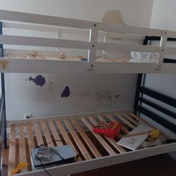 Twin Bunk Beds