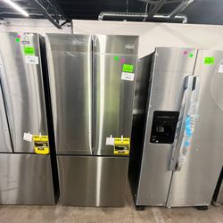 Galanz 29 in. W 16.0 cu. ft. French Door Refrigerator BF3 