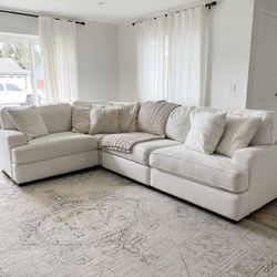 LA-Z-Boy Paxton Sectional Sofa 