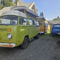 1977 Volkswagen Camper Bus 