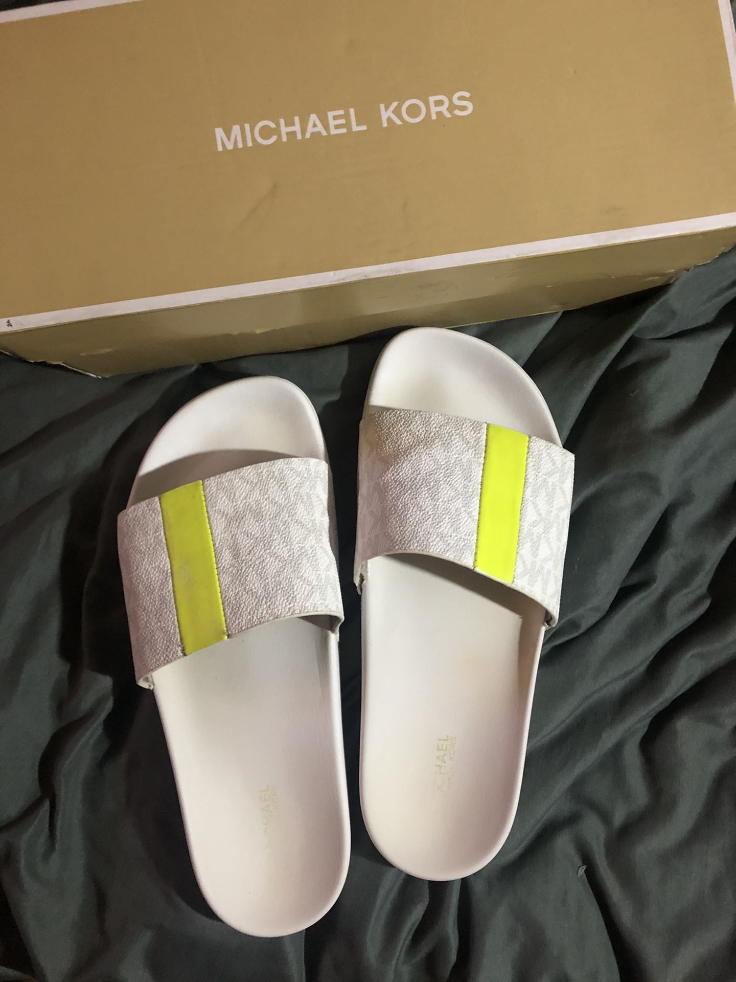 Michael kors slides