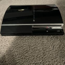 1st Generation PlayStation 3 (Yellow Light) And 3 Controllers with Charging Station