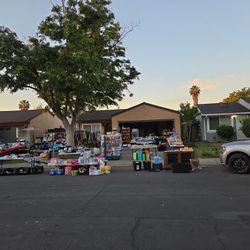 Yard sale sunday 4/5 2304 Shortline ct Modesto Ca