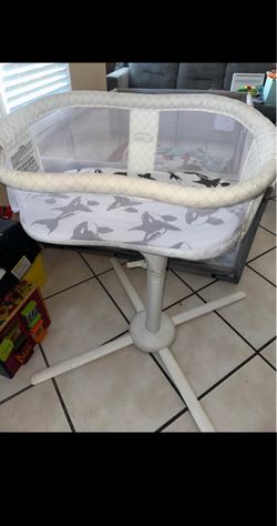 Halo baby bassinet