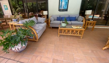 5 piece living room set indoors or outdoors