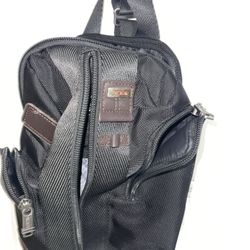 Tumi Higgins Shoulder Bag Like New