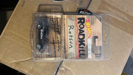 Hot Wheels Roadkill MotorTrend Signed Die-Cast Car