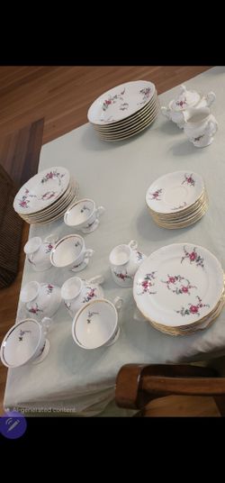 Royal Kent Collection  Poland Rose Pattern Fine China  43-piece (Set Of 8) 