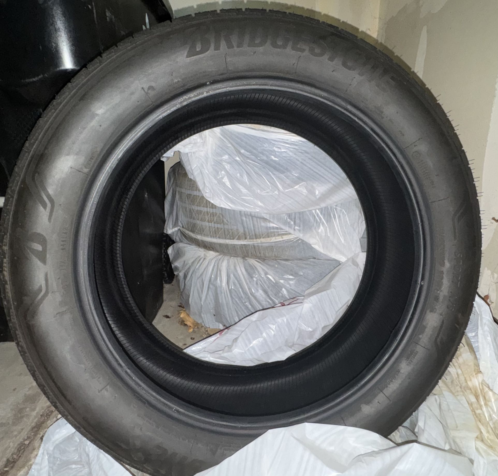 Bridgestone alenza set 255/50R20