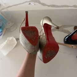 Red bottom heels Size 7.5
