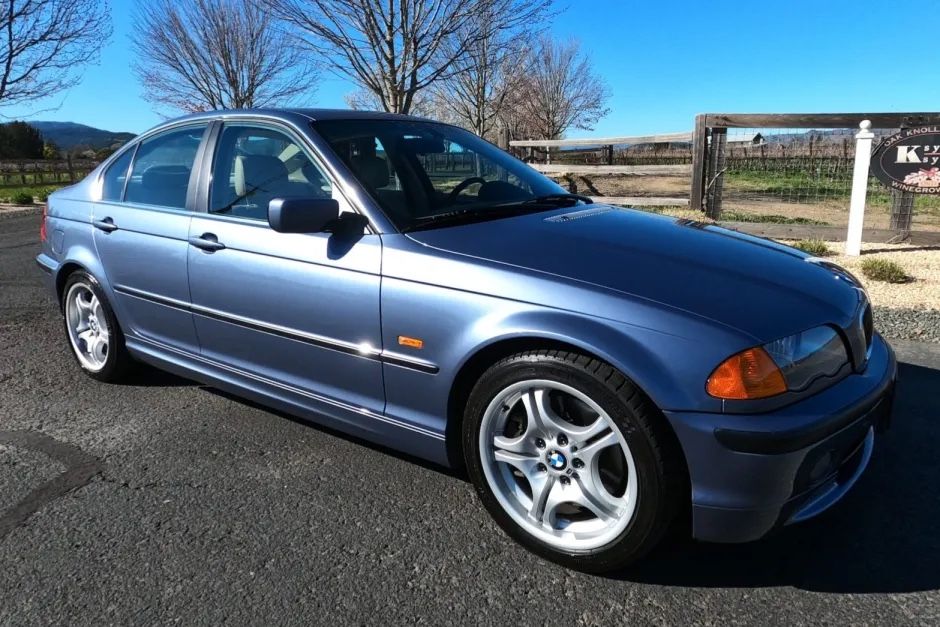 2001 BMW 330i