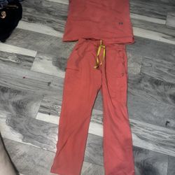 Figs Size L