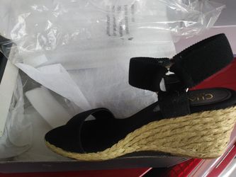 Chaps heels size 8.5 new